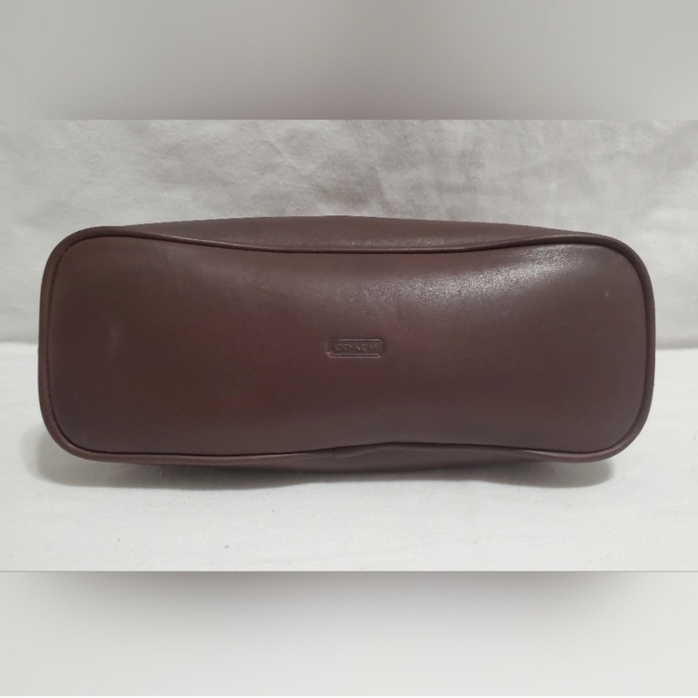 ***SOLD***Vintage 1990's Coach Large Cosmetic Bag - Picture 5 of 10